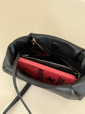 wander around pochette