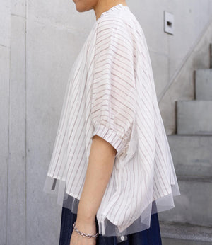 チュールレイヤードドレープブラウス