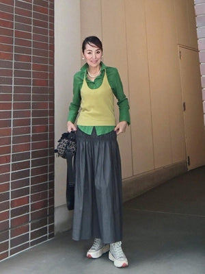ホルターネックニット
