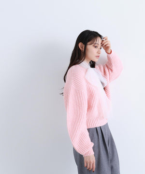 クロップドアゼフォルムニット