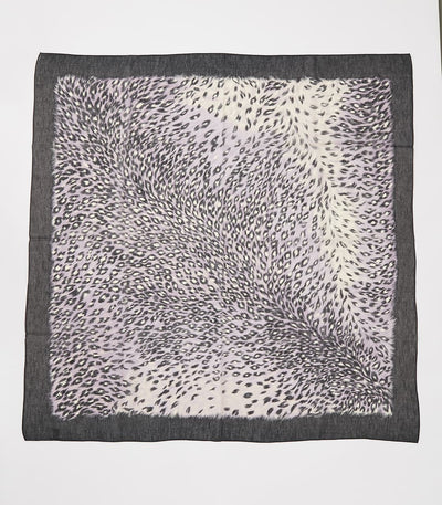 ヒョウ柄プリントスカーフ
