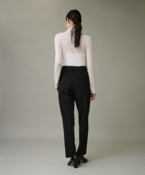 ハイネックニットプルオーバー《Melty air wool》