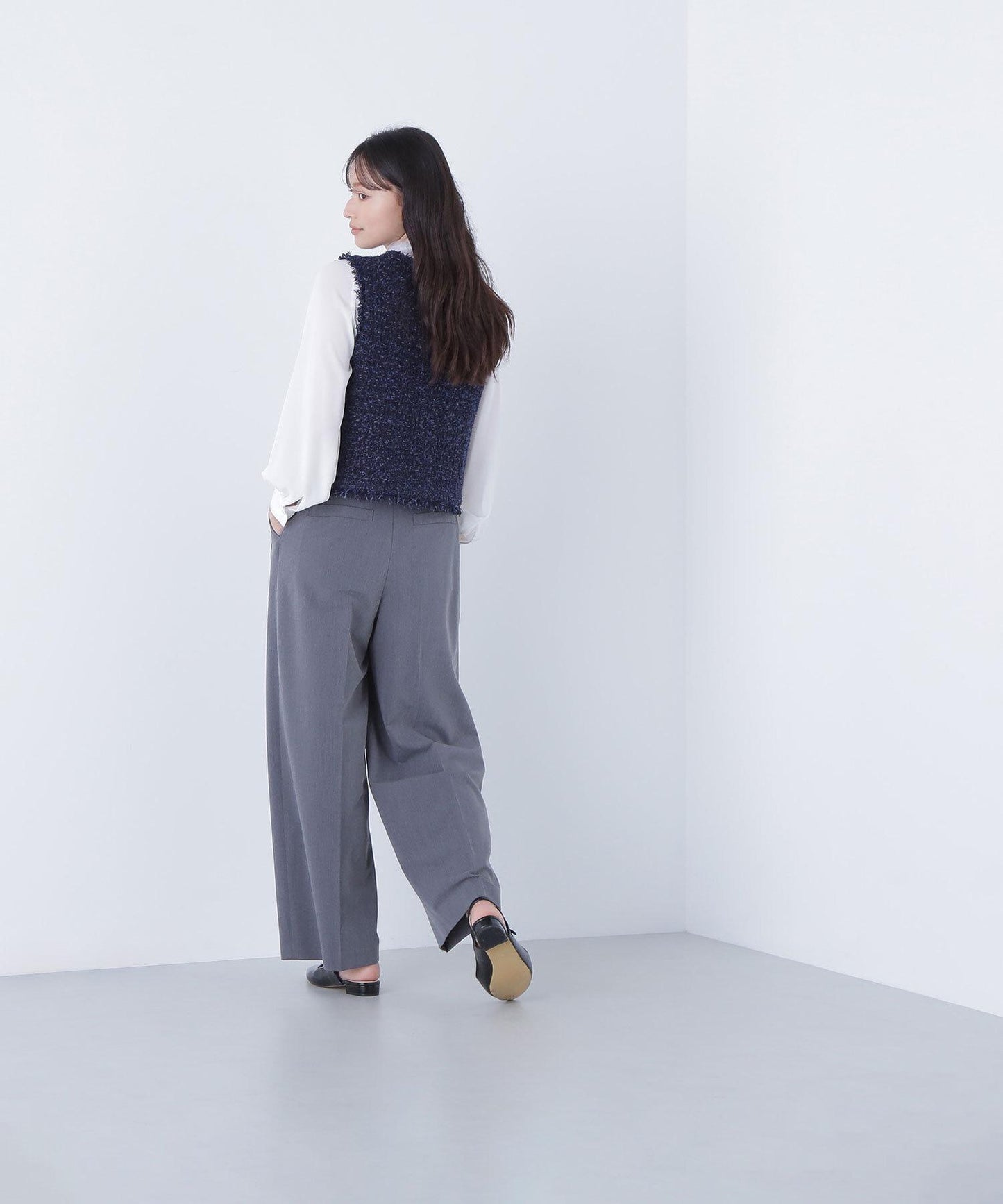 ツイーディーニットジレ