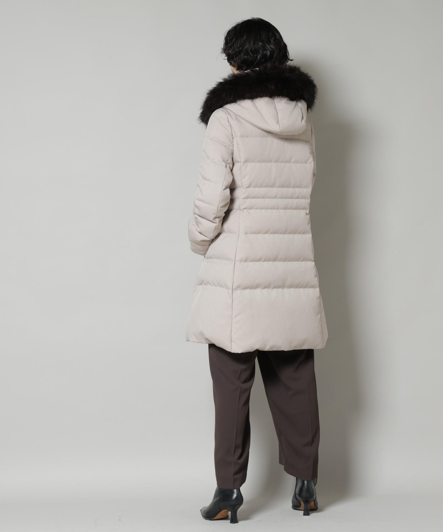 「西川ダウン(R)」サージロングダウン