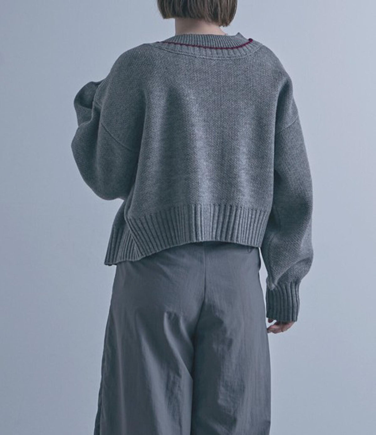 Vネックショートカーディガン