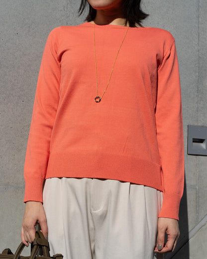 クルーネックストレートニット