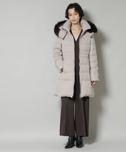 「西川ダウン(R)」サージロングダウン