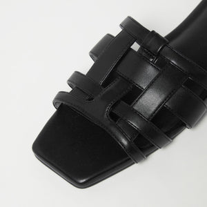 イントレフラット サンダル