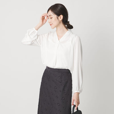 バック サテン Vネック ロングスリーブ ブラウス ‐ウォッシャブル‐