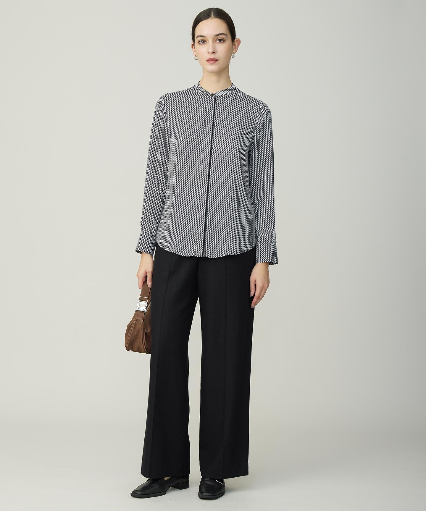 ウォッシャブルライトウール ストレートパンツ