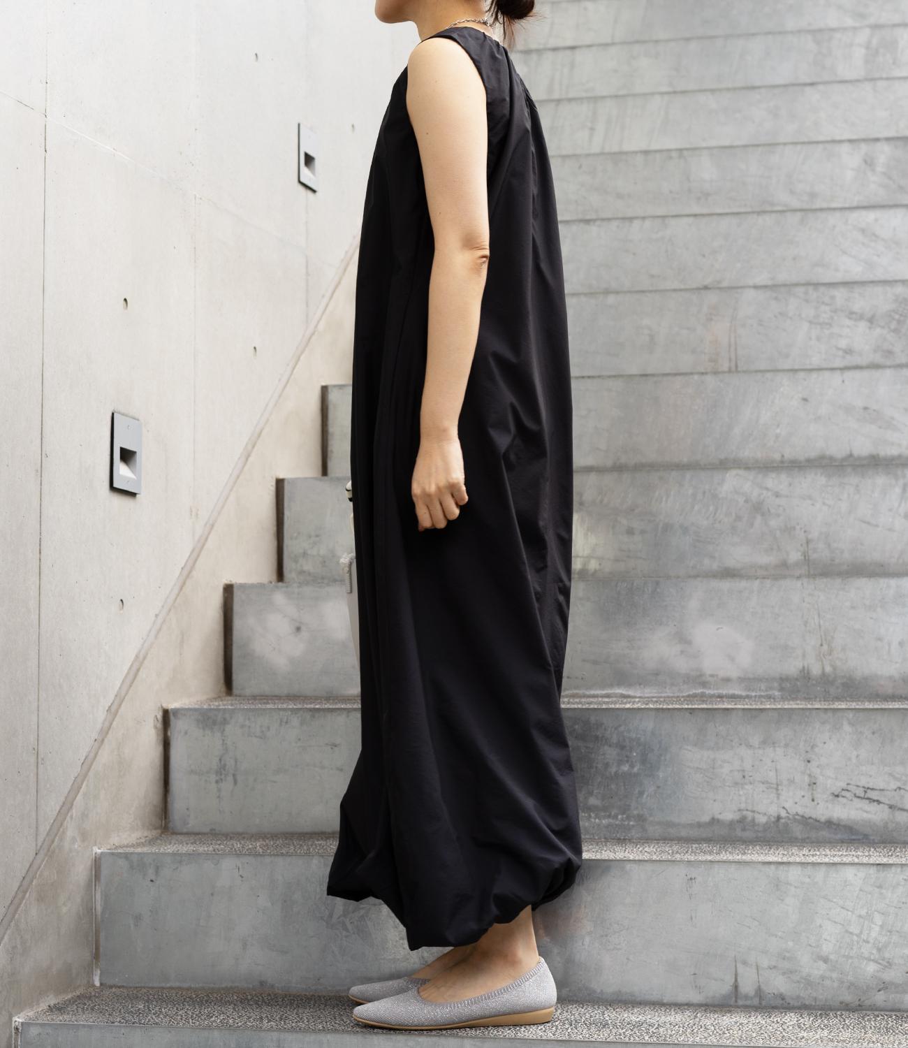 ハーフジップバルーンワンピース