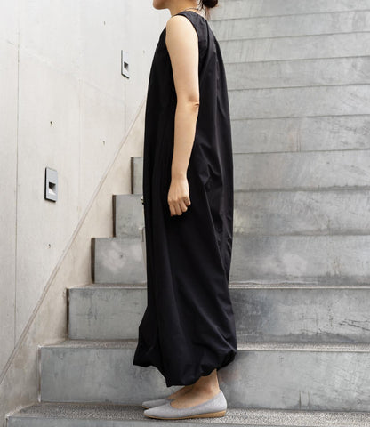 ハーフジップバルーンワンピース