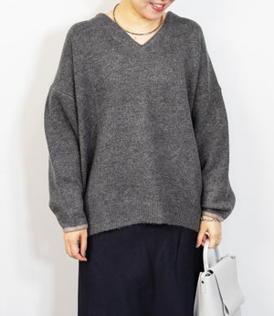 バイカラールーズVネックニット