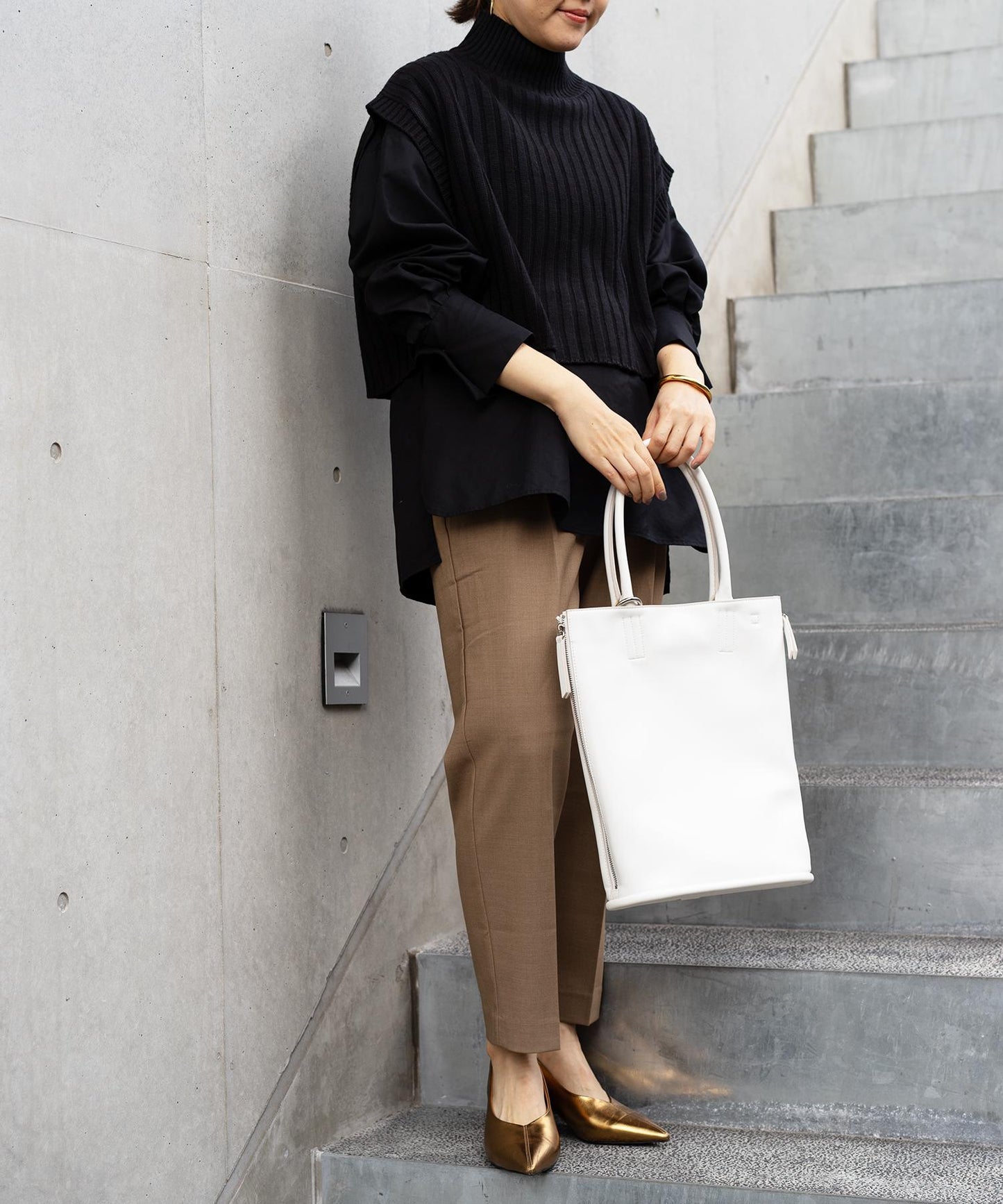 ワイドリブハイネックショートベスト