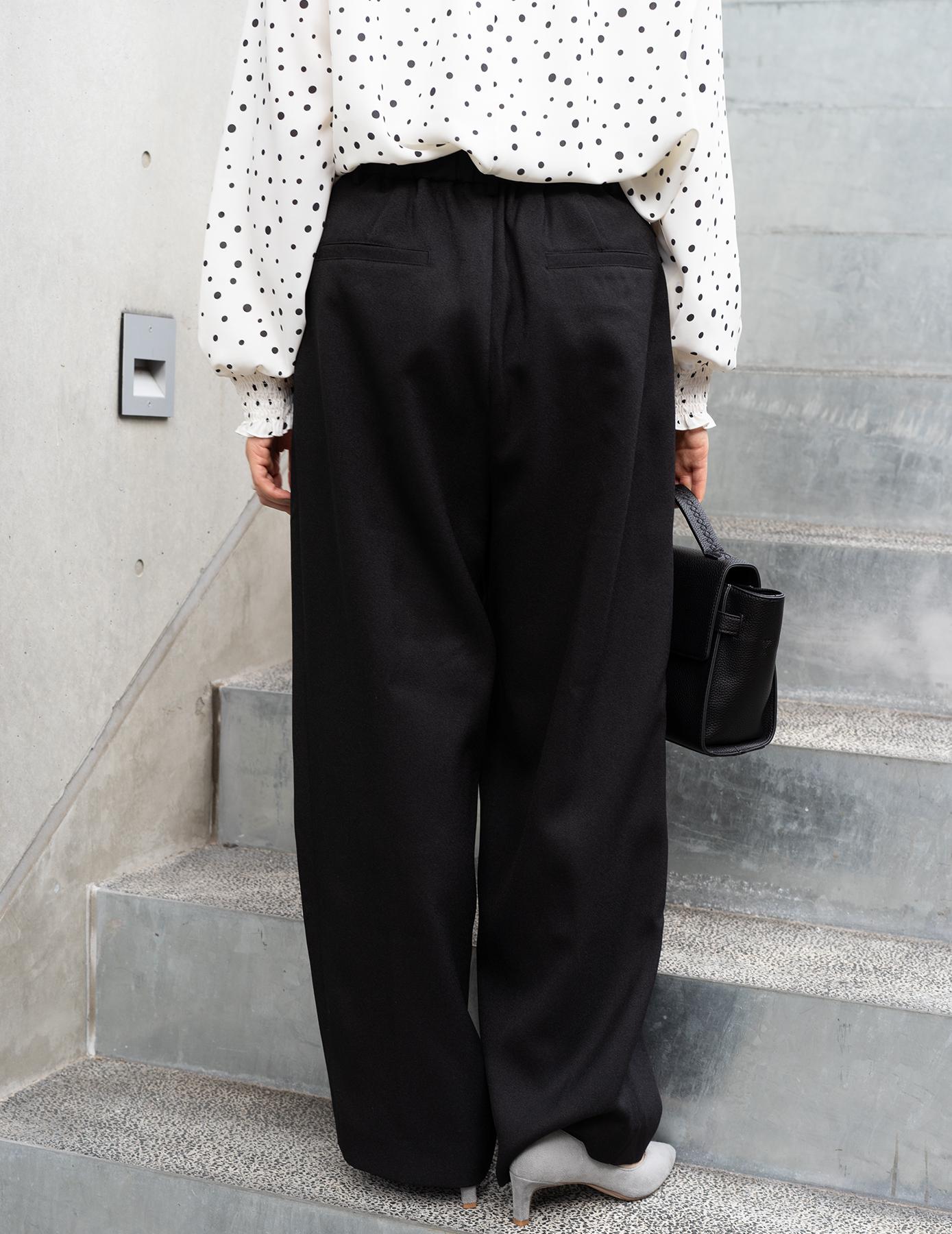 ワイドストレートパンツ