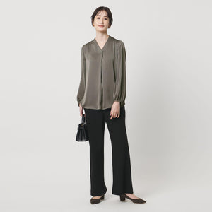 バック サテン Vネック ロングスリーブ ブラウス ‐ウォッシャブル‐