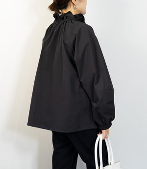 サーブルクロスフリルブルゾン