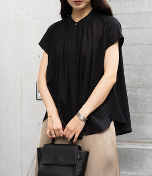 とろみバンドカラーブラウス