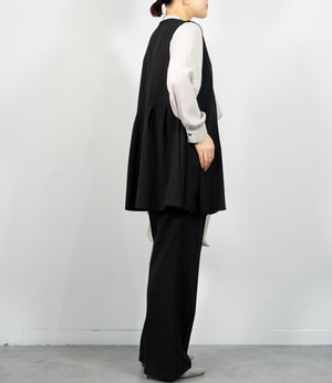 パウダーサテンギャザーブラウス