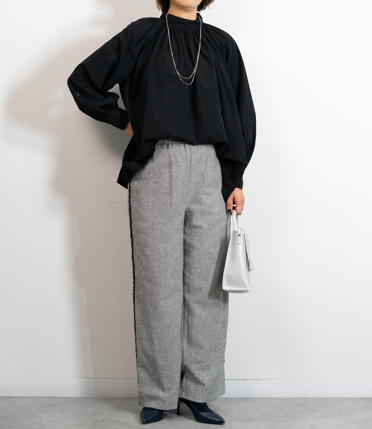 サイドフリンジヘリンボーンパンツ
