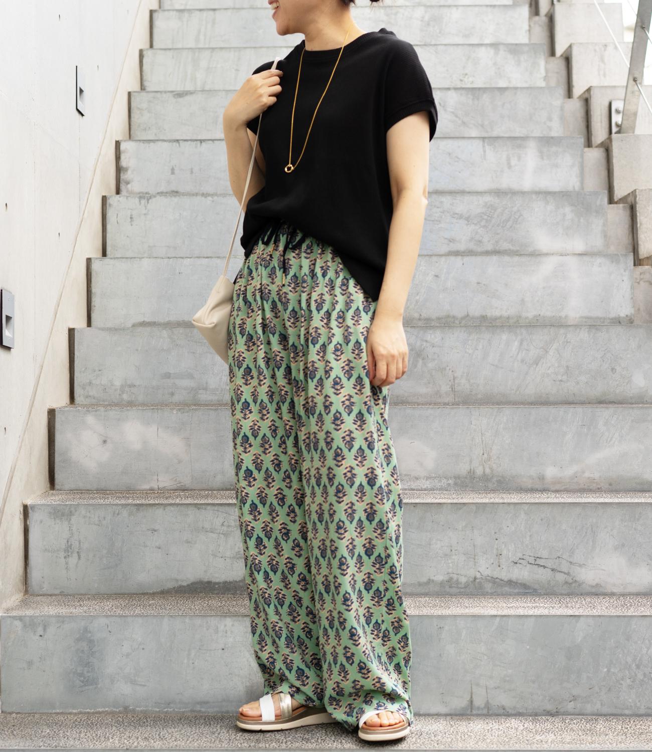 ミニリブフレンチスリーブトップス