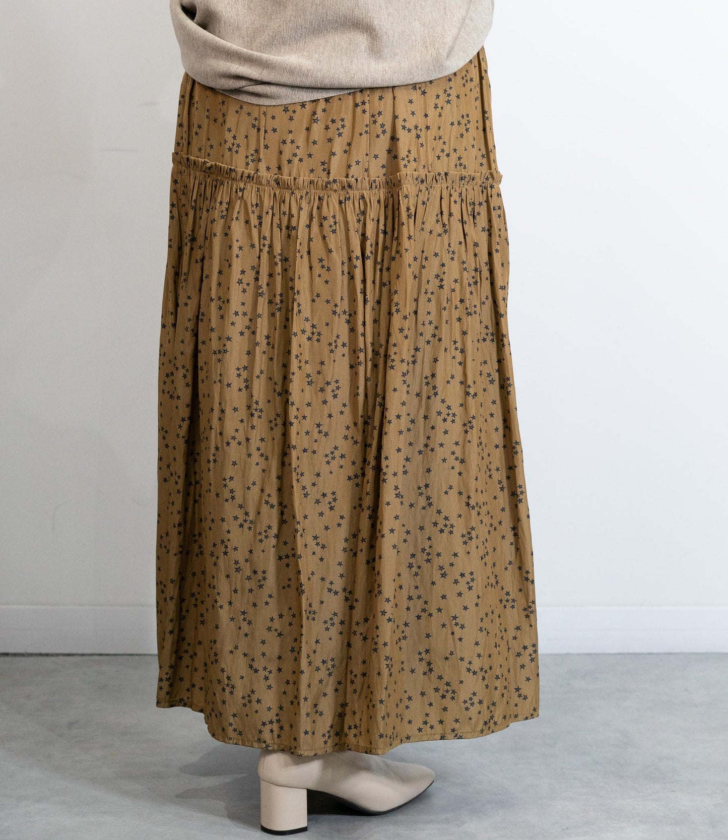 シャイニーティアードスカート