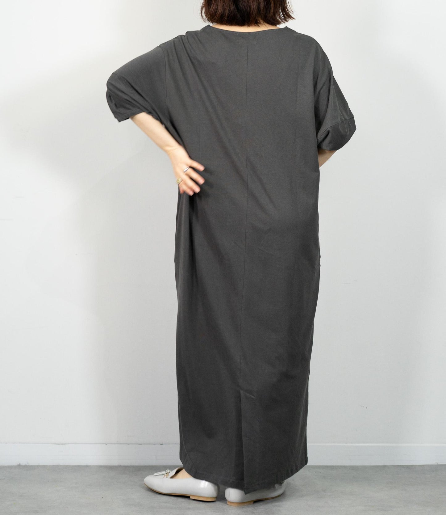 コクーンスリーブストレートワンピース