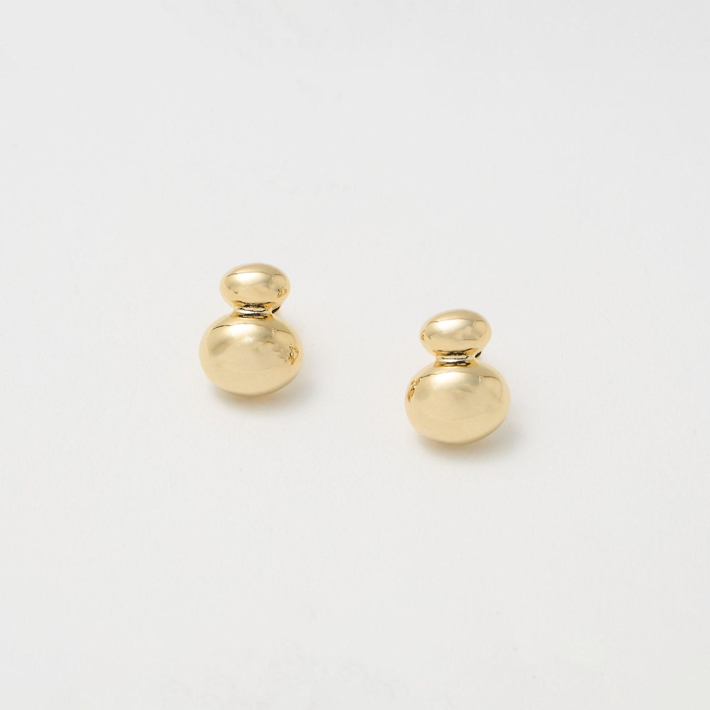 2オーバル ドーム ピアス