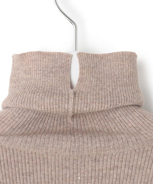 ウーステッドウール リブタートルネック ニット