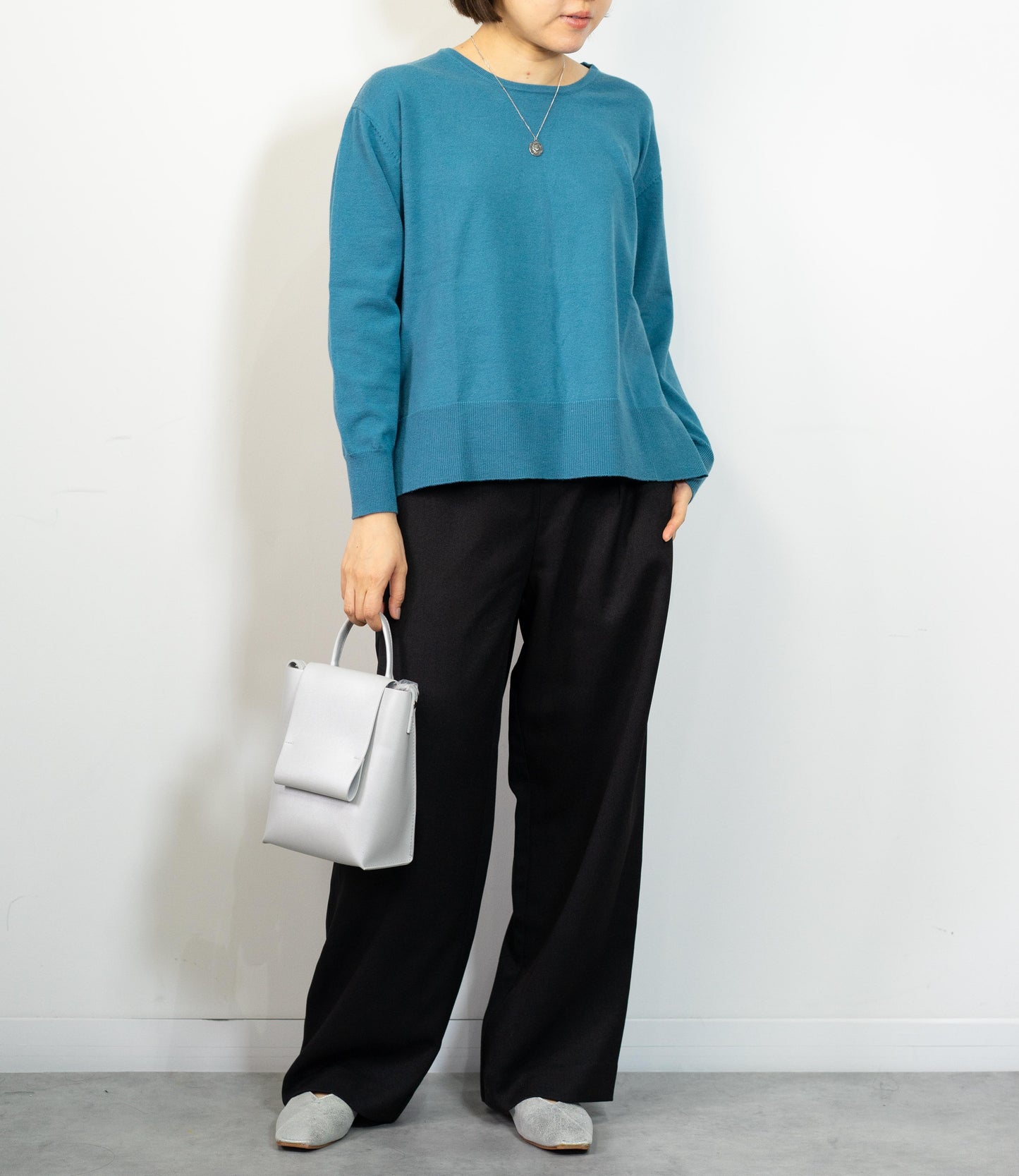 ワイドストレートパンツ