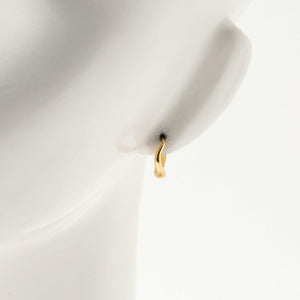 ツイスト フープ ピアス