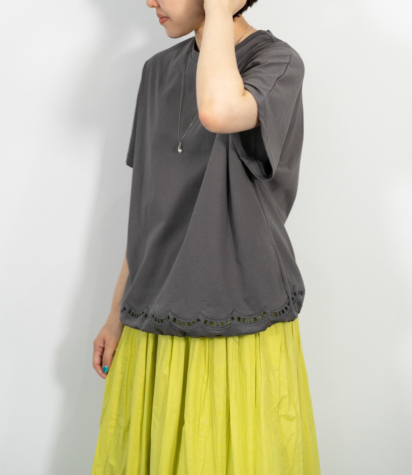 カッティンググドロストTシャツ