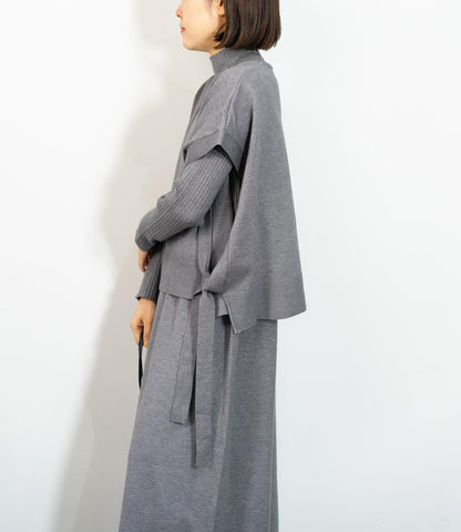 Vネックベストスリムワンピースアンサンブル