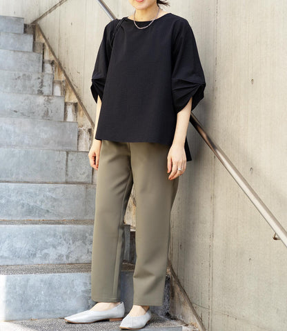 美シルエットテーパードパンツ