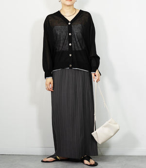 ストレートプリーツスカート