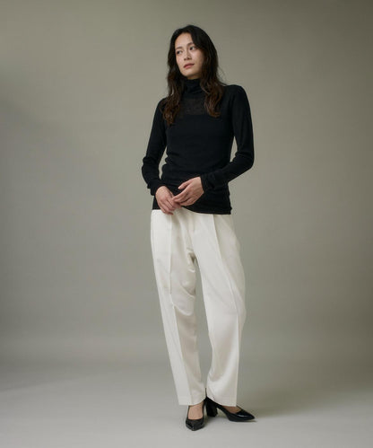 ハイネックニットプルオーバー《Melty air wool》