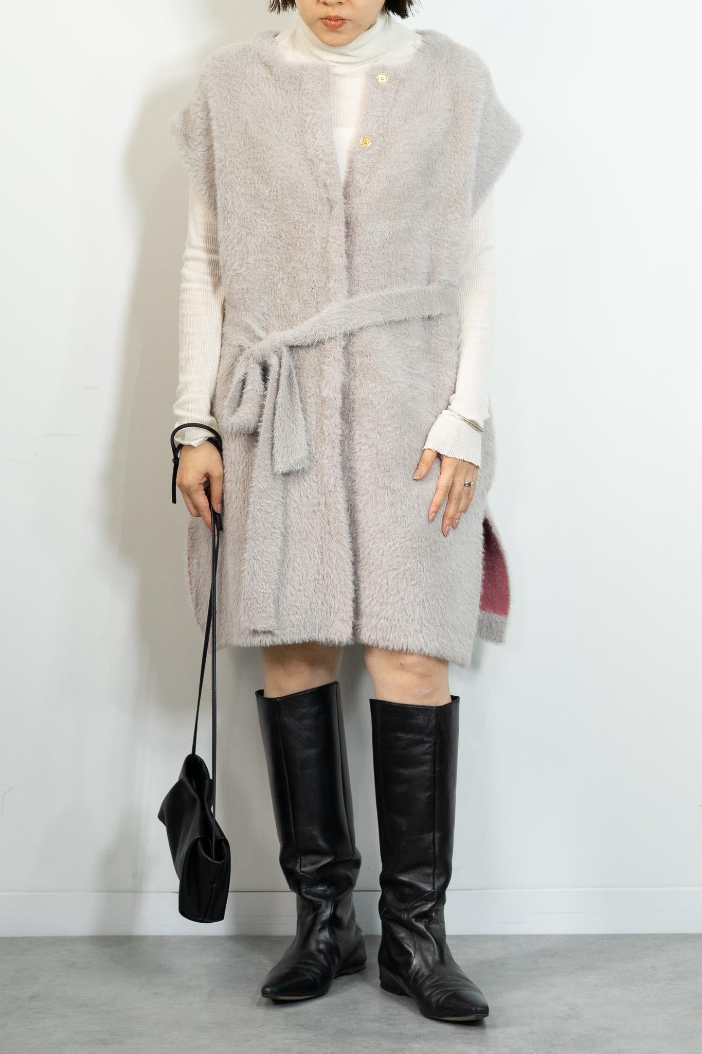 バイカラーテープシャギーニットベスト