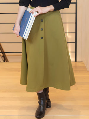 フレアボタンスカート