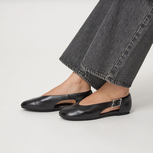 サイド バックル フラットシューズ