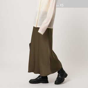 ポリエステルサテン マーメイドフレアスカート