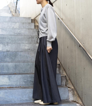 オーバーワイドパンツ