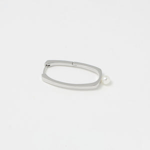 オーバルフープ&イミテーションパール ピアス