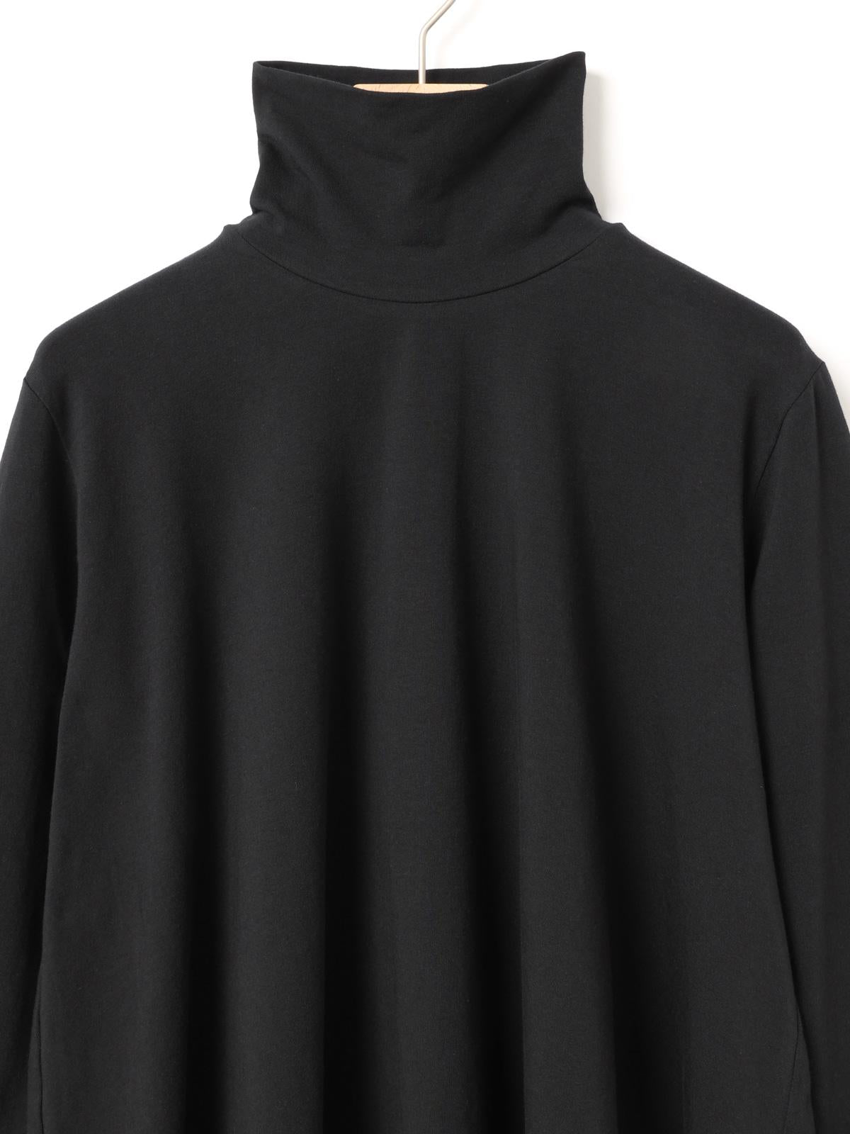 MidiUmi ハイネックフレアプルオーバー