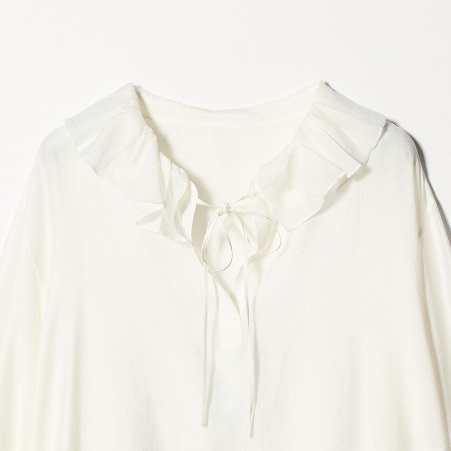 ラッフル スキッパーブラウス