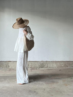 花刺繍コットンパンツ