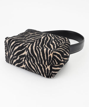 スクエアワンハンドル バッグ