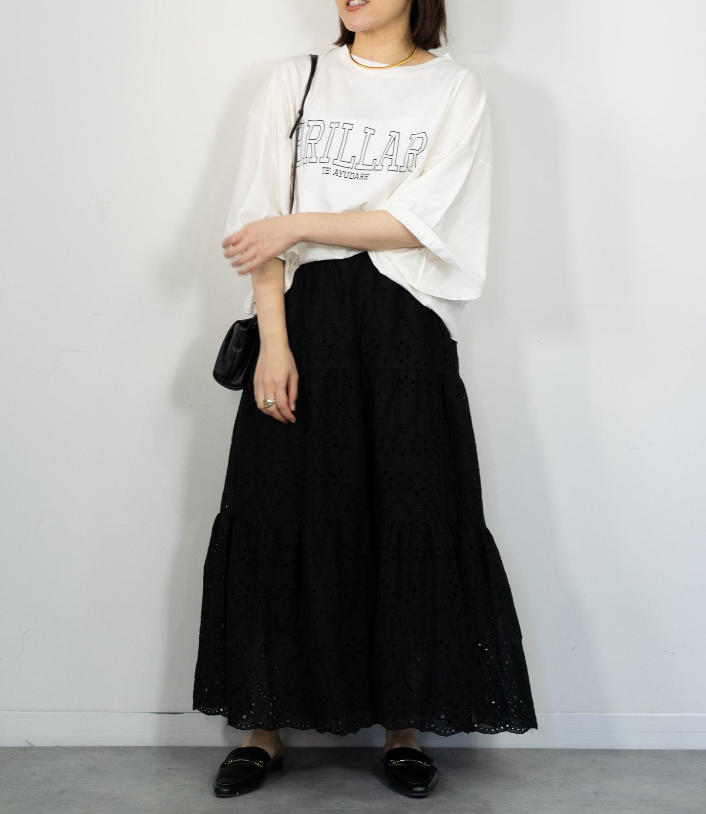 クロップドロゴTシャツ