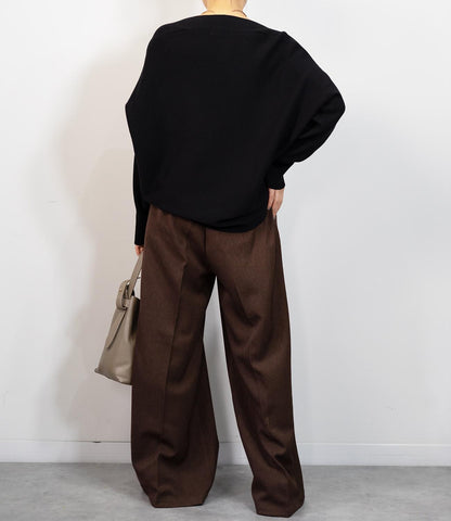 ボートネックコットンニット