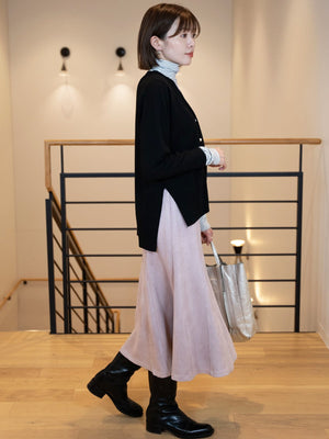 パールボタンVネックカーディガン