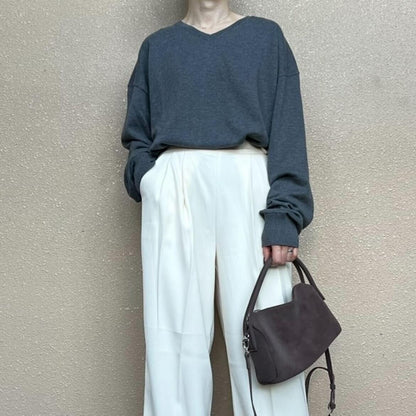 カシミアVネックニット